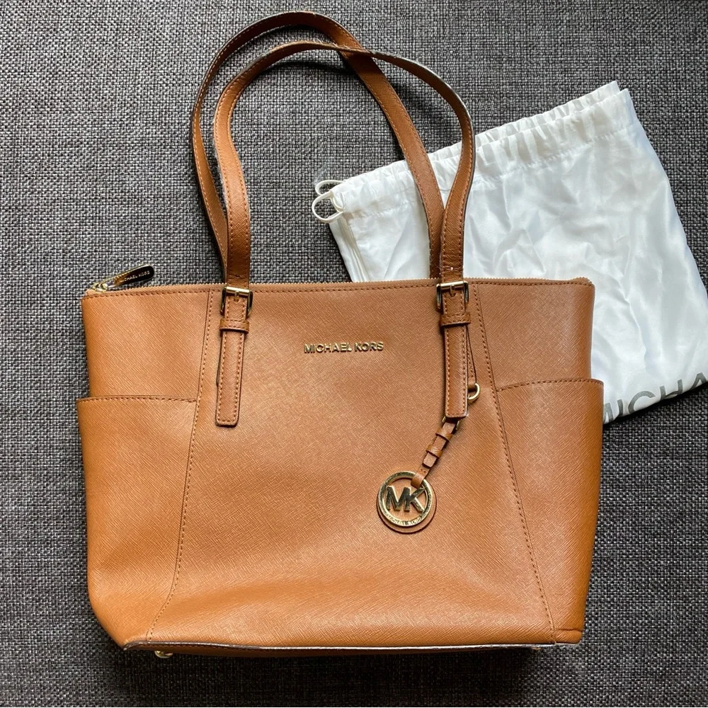 Michael Kors Jet Set Large Crossgrain Leather Top-Zip Tote Bag Purse & Dust Bag